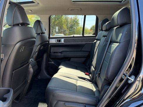 Used 2025 Hyundai Santa Fe Limited image 29