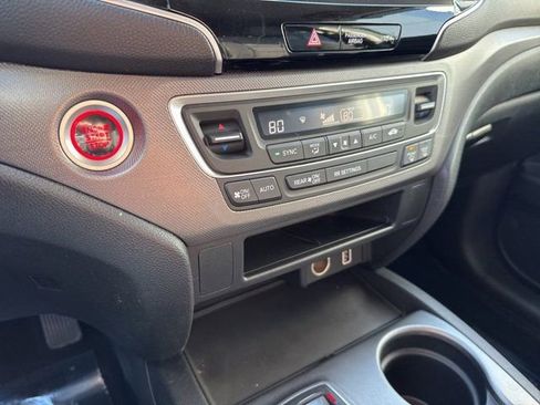 Used 2021 Honda Ridgeline Sport image 17