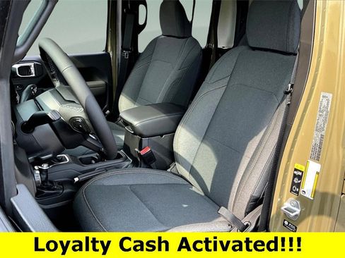 New 2025 Jeep Gladiator Sport image 25