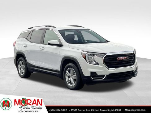 Certified 2024 GMC Terrain SLE w/ Driver Convenience Package AWD/4WD image 9