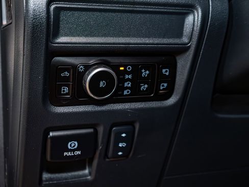 Used 2025 Ford F150 Platinum w/ Equipment Group 702A High image 21