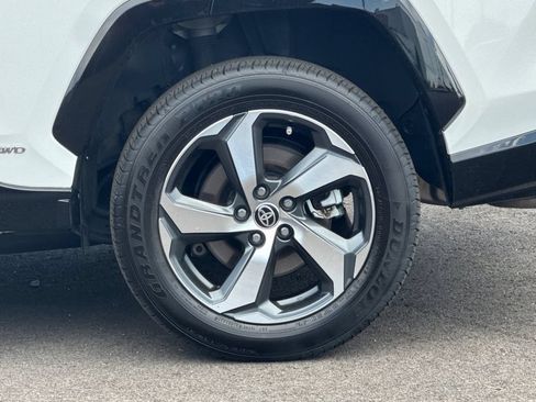 Used 2025 Toyota RAV4 SE AWD/4WD image 26