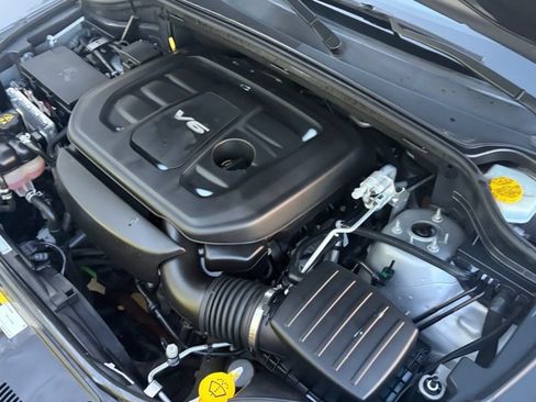 Used 2018 Jeep Grand Cherokee Laredo AWD/4WD image 28