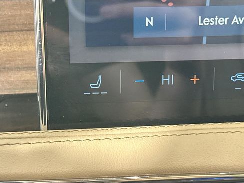 Used 2023 Lincoln Corsair Reserve image 21