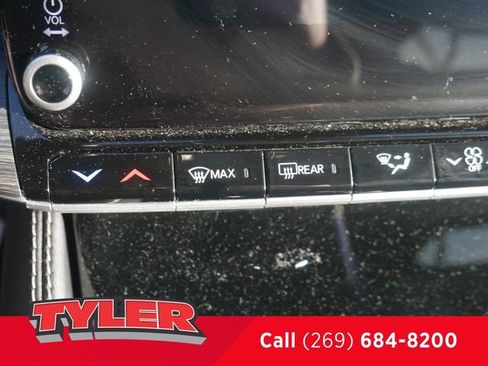 Used 2023 Jeep Wagoneer L Series II image 33