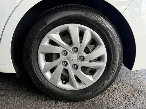 Used 2020 Hyundai Elantra SE w/ Cargo Package (C1) FWD image 44