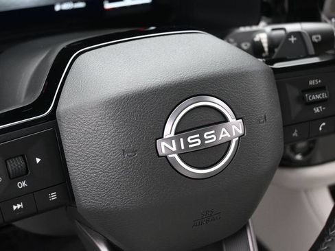 New 2026 Nissan Pathfinder SL AWD/4WD image 13