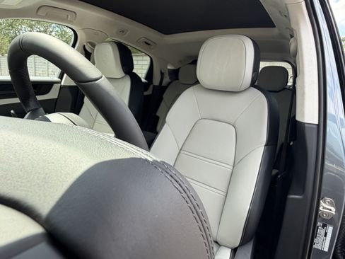 New 2026 Porsche Cayenne GTS AWD/4WD image 5