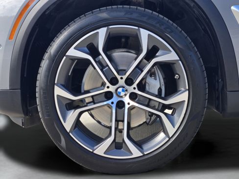 Used 2025 BMW X5 xDrive40i w/ Premium Package AWD/4WD image 30