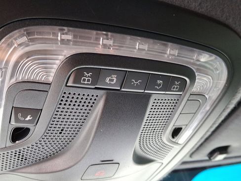 Used 2024 Mercedes-Benz Sprinter 2500 image 23