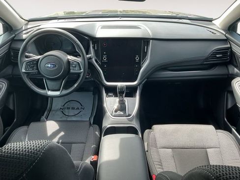 Used 2025 Subaru Outback Premium AWD/4WD image 17