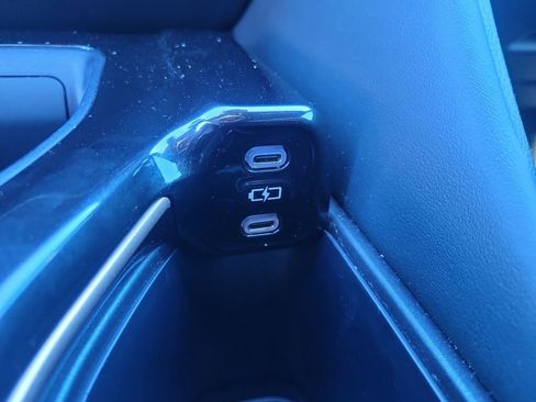 Used 2024 Toyota Crown Limited image 23