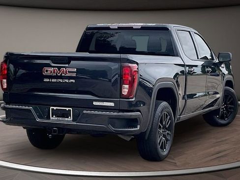 Used 2023 GMC Sierra 1500 Elevation RWD image 2