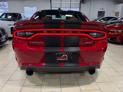 Used 2016 Dodge Charger SRT Hellcat w/ Harman/Kardon Audio Group image 5