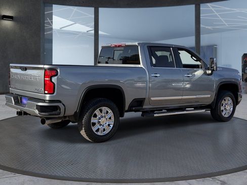Certified 2025 Chevrolet Silverado 3500 High Country AWD/4WD image 6