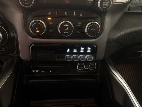 Used 2019 RAM 1500 Big Horn AWD/4WD image 19