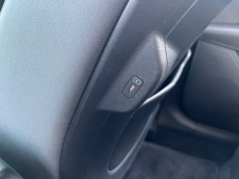 Used 2023 Kia Niro LX FWD image 14