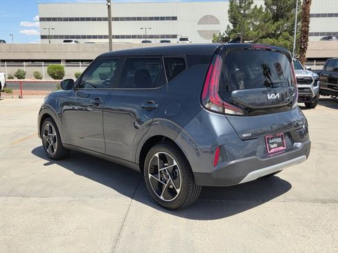 Used 2023 Kia Soul EX FWD image 8