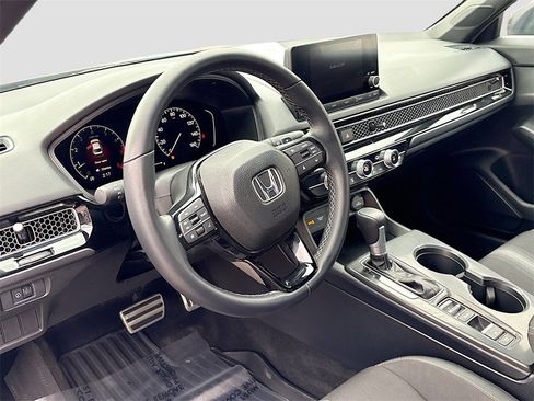 Used 2025 Honda Civic Sport image 9