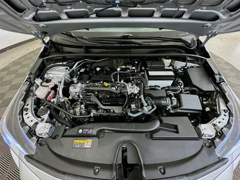 Used 2025 Toyota Corolla Hatchback image 34