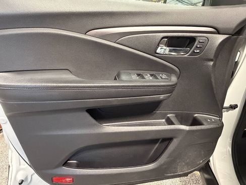 Used 2020 Honda Pilot EX-L image 11