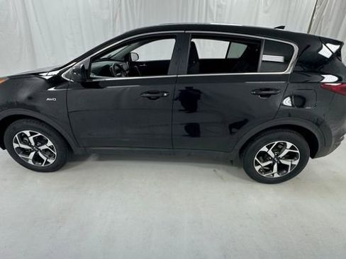Used 2021 Kia Sportage LX AWD/4WD image 6