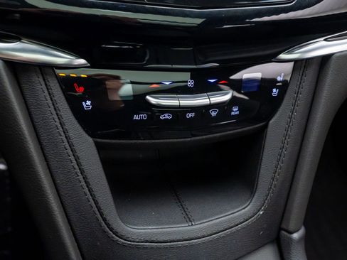 Used 2024 Cadillac XT6 Sport w/ Technology Package AWD/4WD image 27