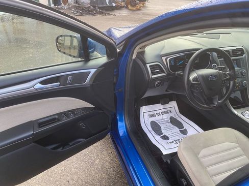 Used 2017 Ford Fusion S image 10