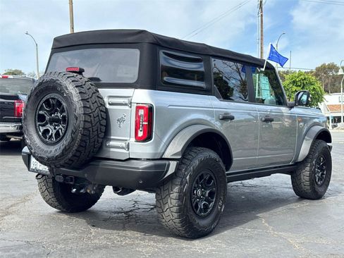 Certified 2022 Ford Bronco Badlands w/ Sasquatch Package image 12