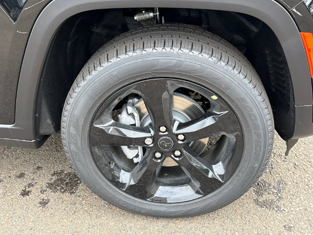 New 2027 Jeep Grand Cherokee Limited AWD/4WD image 7