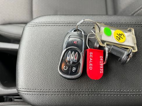 Used 2025 Buick Encore GX Preferred image 22