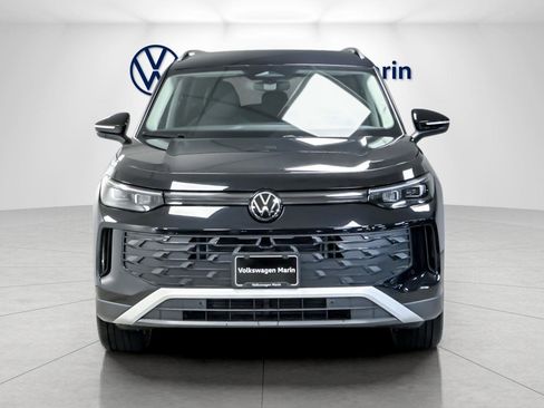 New 2026 Volkswagen Tiguan SE image 8