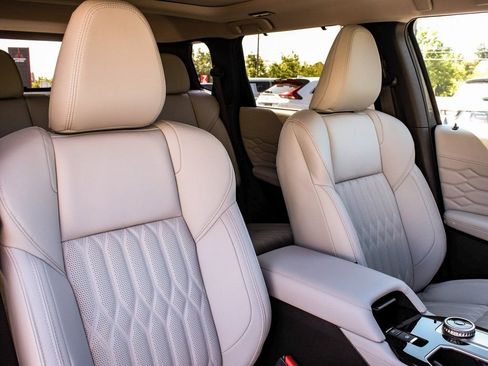 New 2025 Mitsubishi Outlander SEL image 43