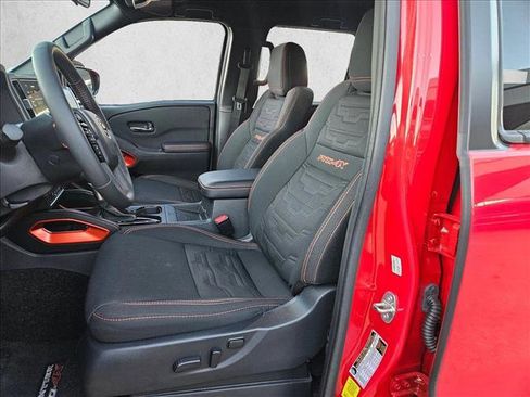 Used 2025 Nissan Frontier PRO-4X w/ Pro Convenience Package image 21