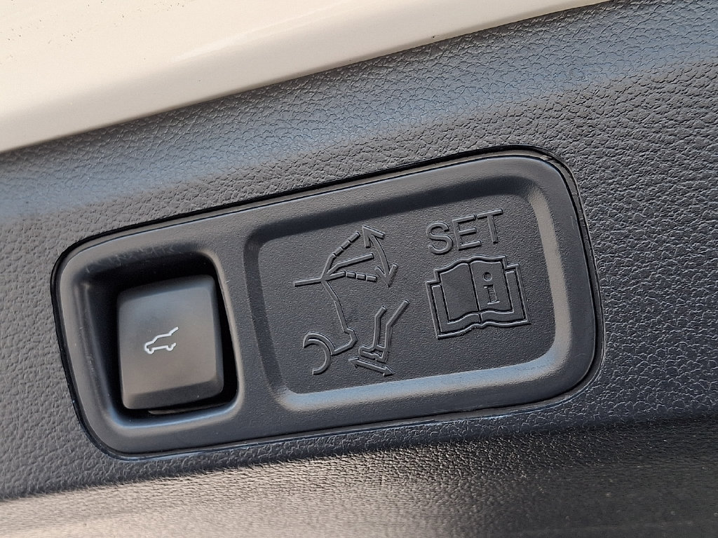 Used 2023 Ford Expedition Limited AWD/4WD image 29