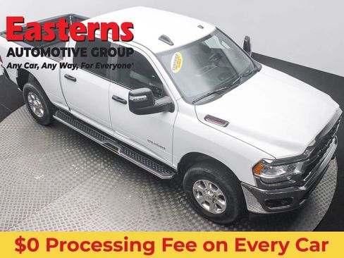 Used 2024 RAM 2500 Big Horn w/ Protection Group AWD/4WD image 3