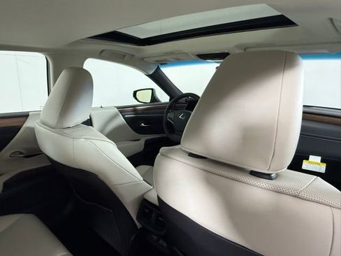 New 2025 Lexus ES 350 w/ Premium Package image 28