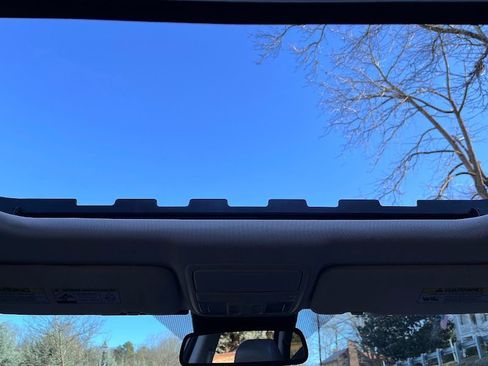 Used 2016 Honda CR-V Touring image 22