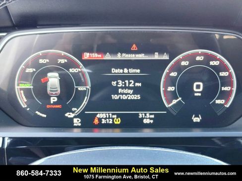 Used 2024 Audi Q8 e-tron Prestige w/ Prestige Package image 29