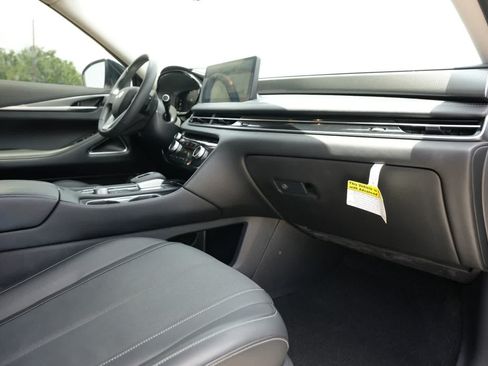 Certified 2026 INFINITI QX60 Luxe w/ Cargo Package AWD/4WD image 23
