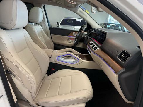 Used 2020 Mercedes-Benz GLS 450 4MATIC image 30