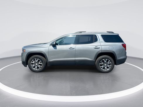 Used 2023 GMC Acadia SLT w/ LPO, Floor Liner Package FWD image 6