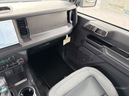 New 2026 Ford Bronco 2-Door w/ Sasquatch Package AWD/4WD image 18