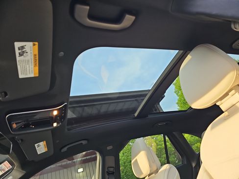 New 2026 Mercedes-Benz GLC 300 image 31