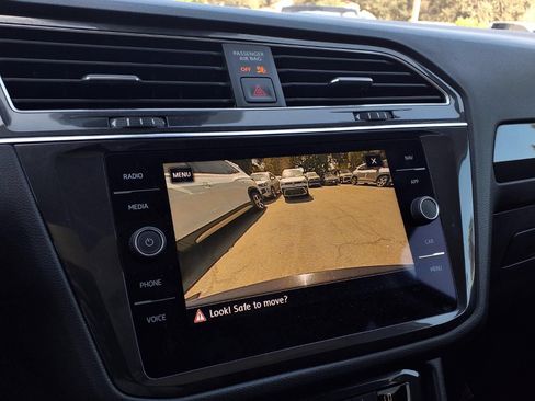 Used 2019 Volkswagen Tiguan SEL Premium AWD/4WD image 10