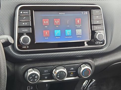 Used 2023 Nissan Kicks S FWD image 17