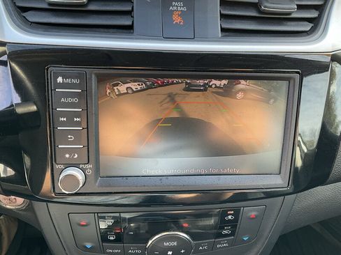 Used 2019 Nissan Sentra SV FWD image 33