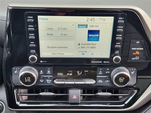 Used 2020 Toyota Highlander XLE image 12