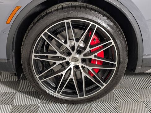 New 2026 Porsche Macan Turbo Electric image 13