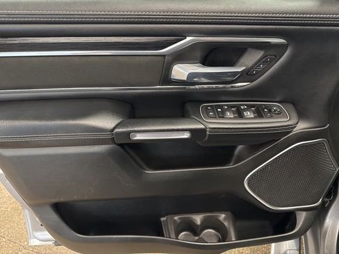 Used 2023 RAM 1500 Laramie AWD/4WD image 10